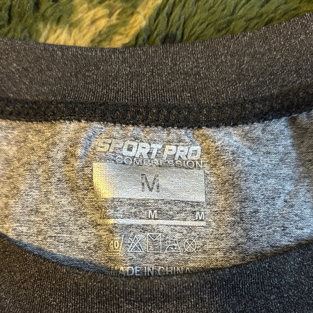 Sports Pro Compression Shirt - Picture 2 of 8